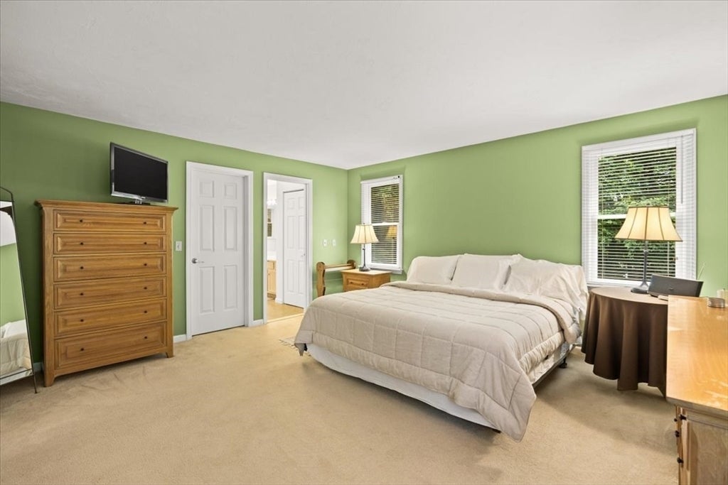 100 W Lake Dr, Taunton, MA, 100 W Lake Dr, Taunton, MA Photo #25