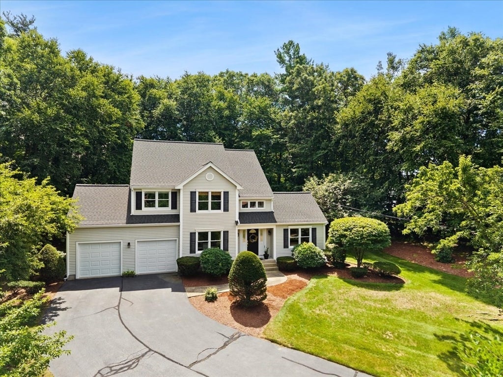 100 W Lake Dr