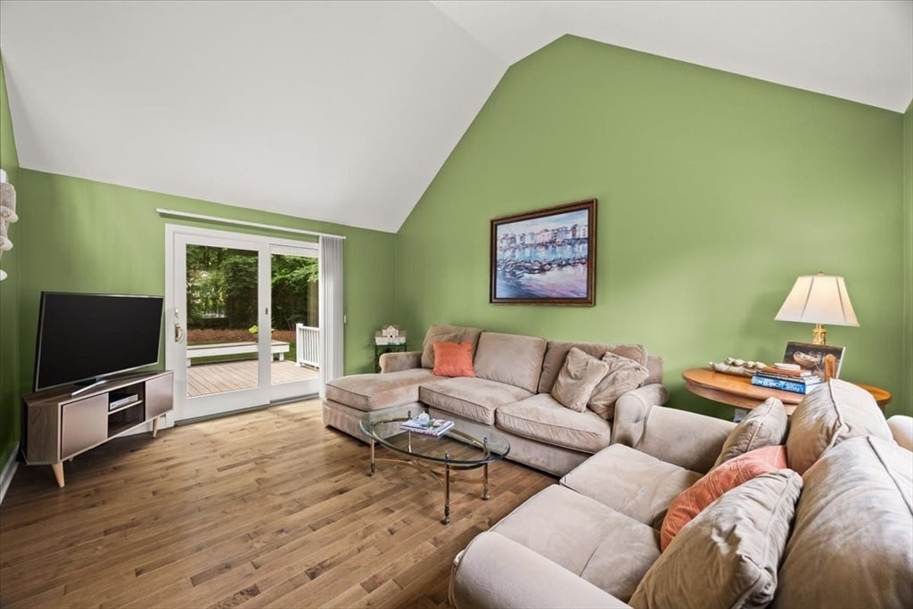 100 W Lake Dr, Taunton, MA, 100 W Lake Dr, Taunton, MA Photo #12