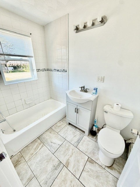 104 Bow ST #1L, Everett, MA, 104 Bow ST #1L, Everett, MA Photo #23