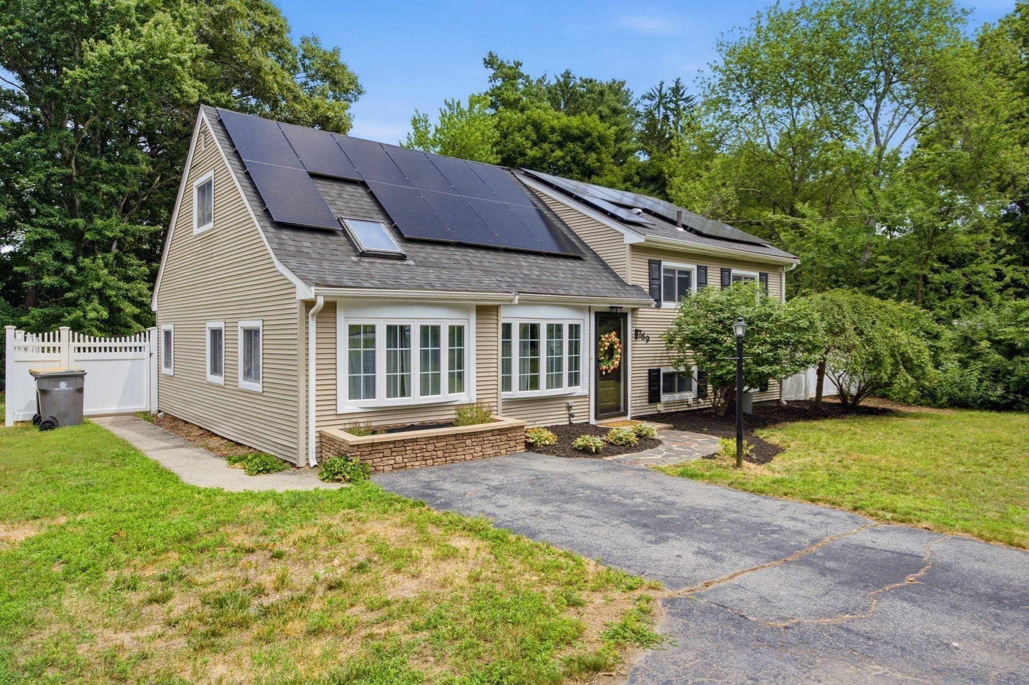 769 Potter Rd, Framingham MA 01701