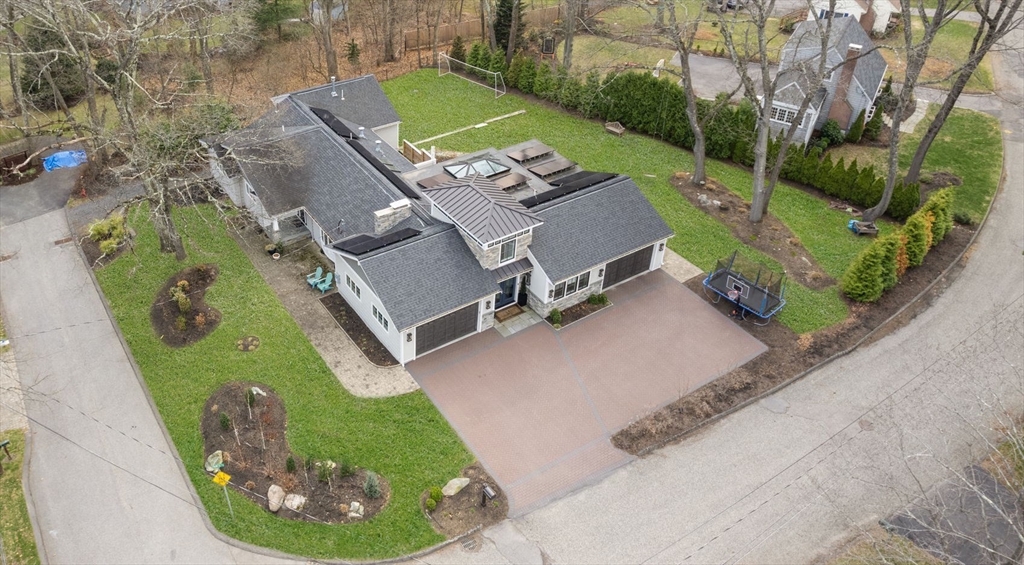2 Ridge Avenue