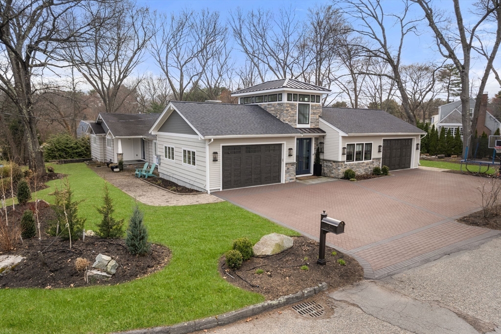 2 Ridge Avenue