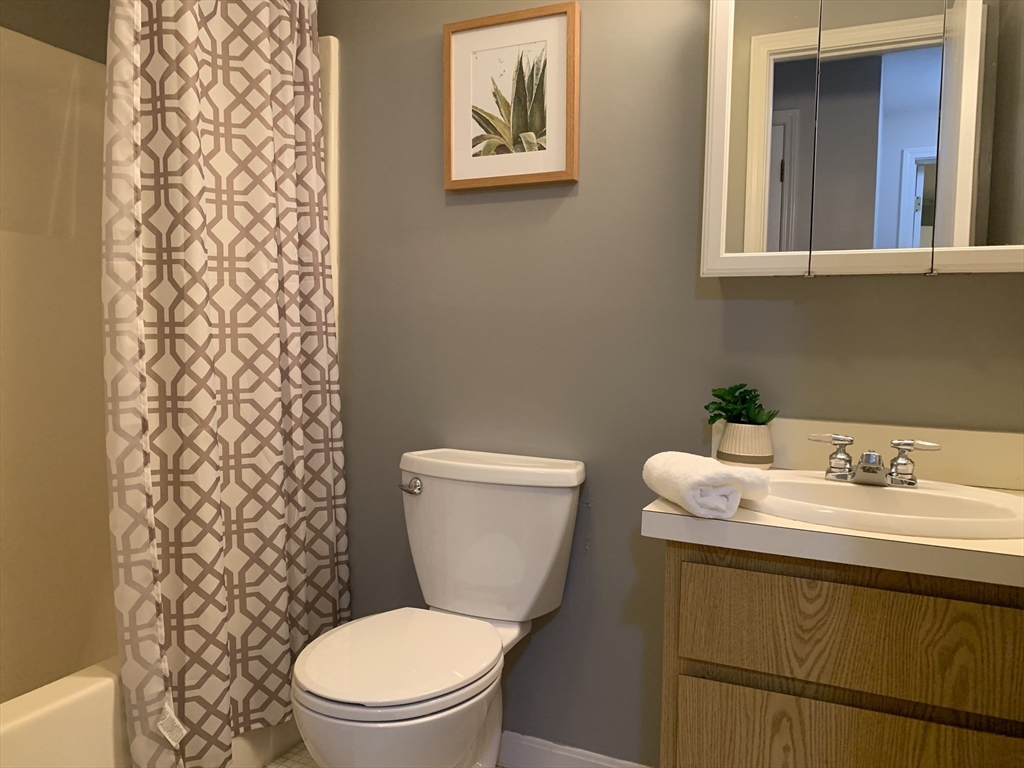 45 Kennedy Dr #45, Chelmsford, MA Photo #9