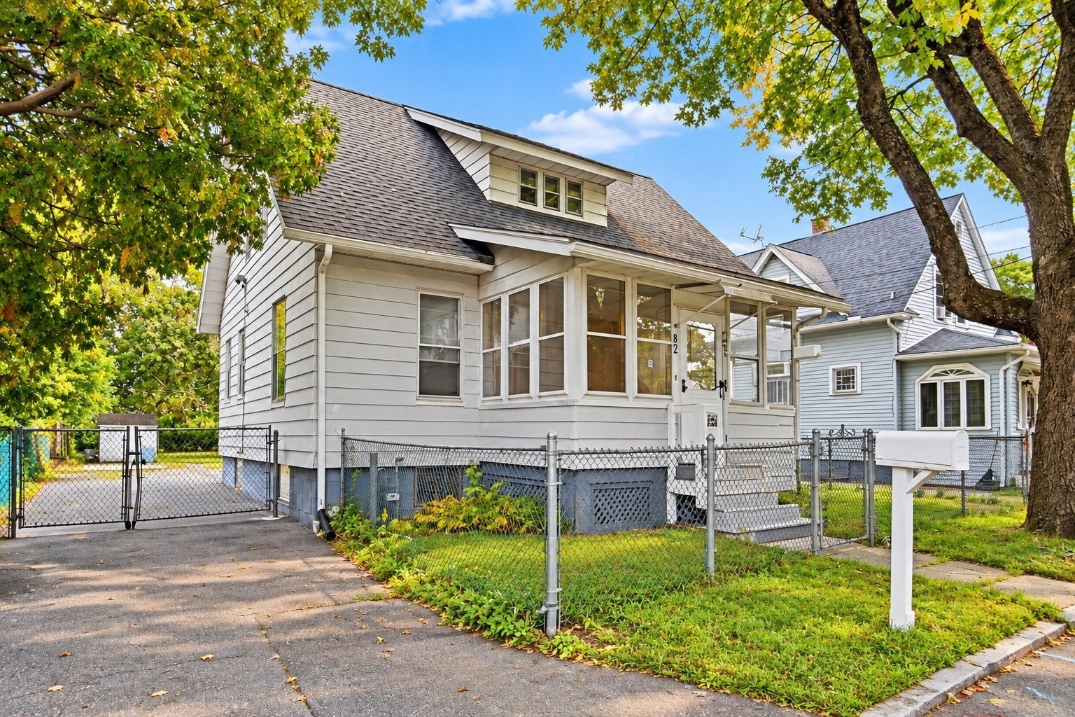 82 Gresham St, Springfield, MA Photo #1