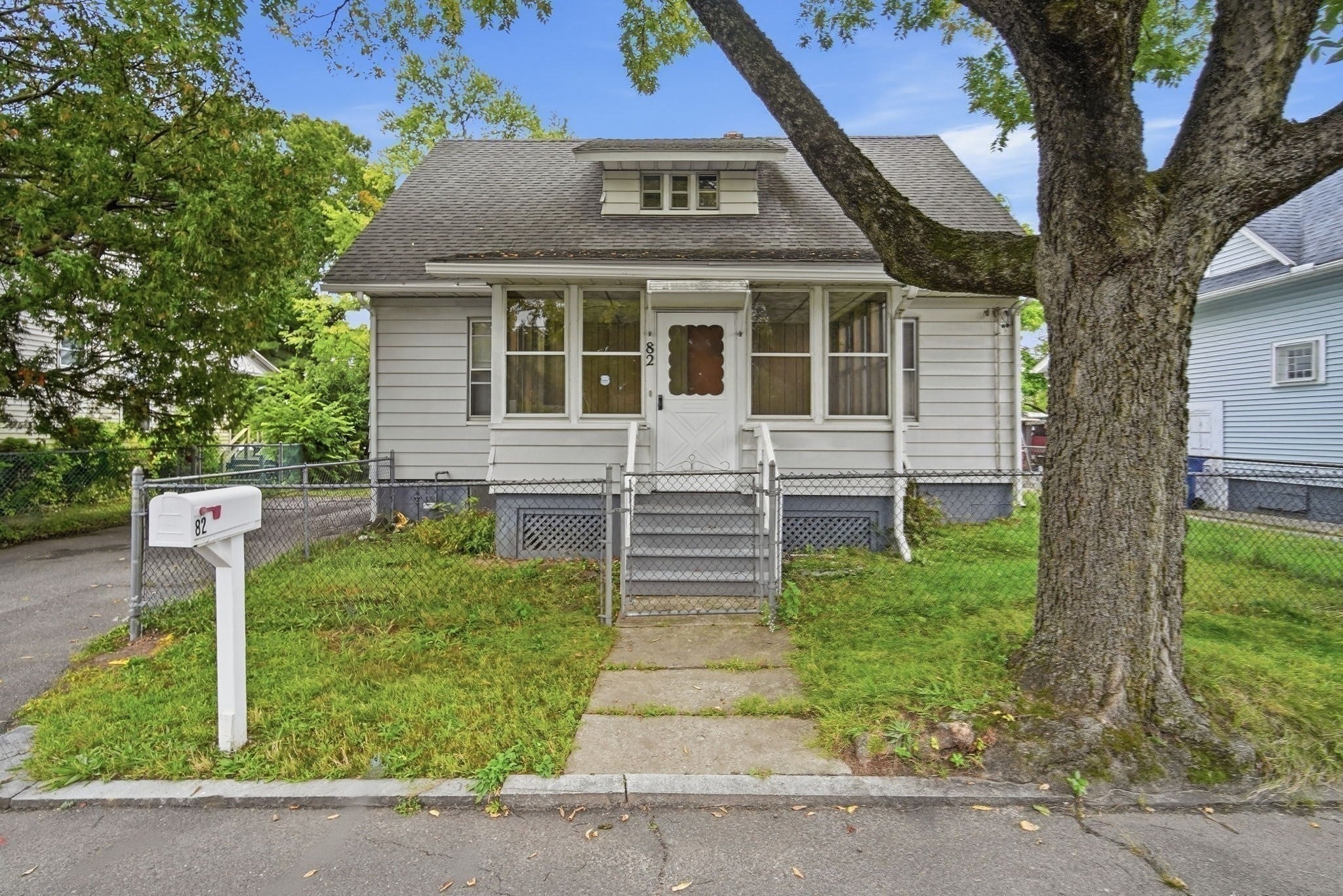 82 Gresham St, Springfield, MA Photo #28