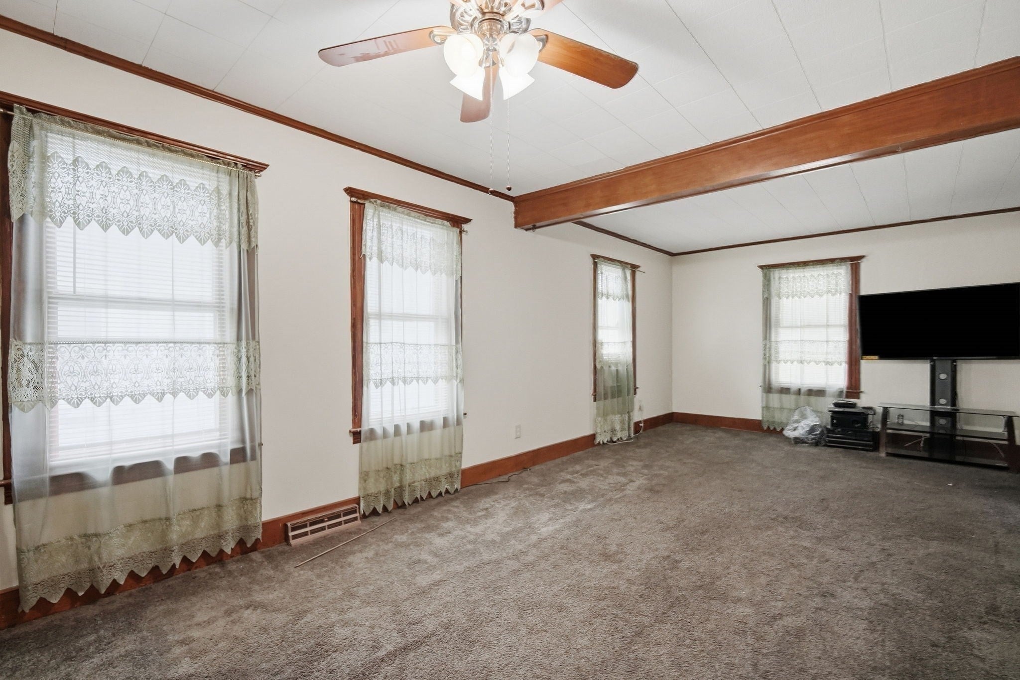 82 Gresham St, Springfield, MA Photo #22