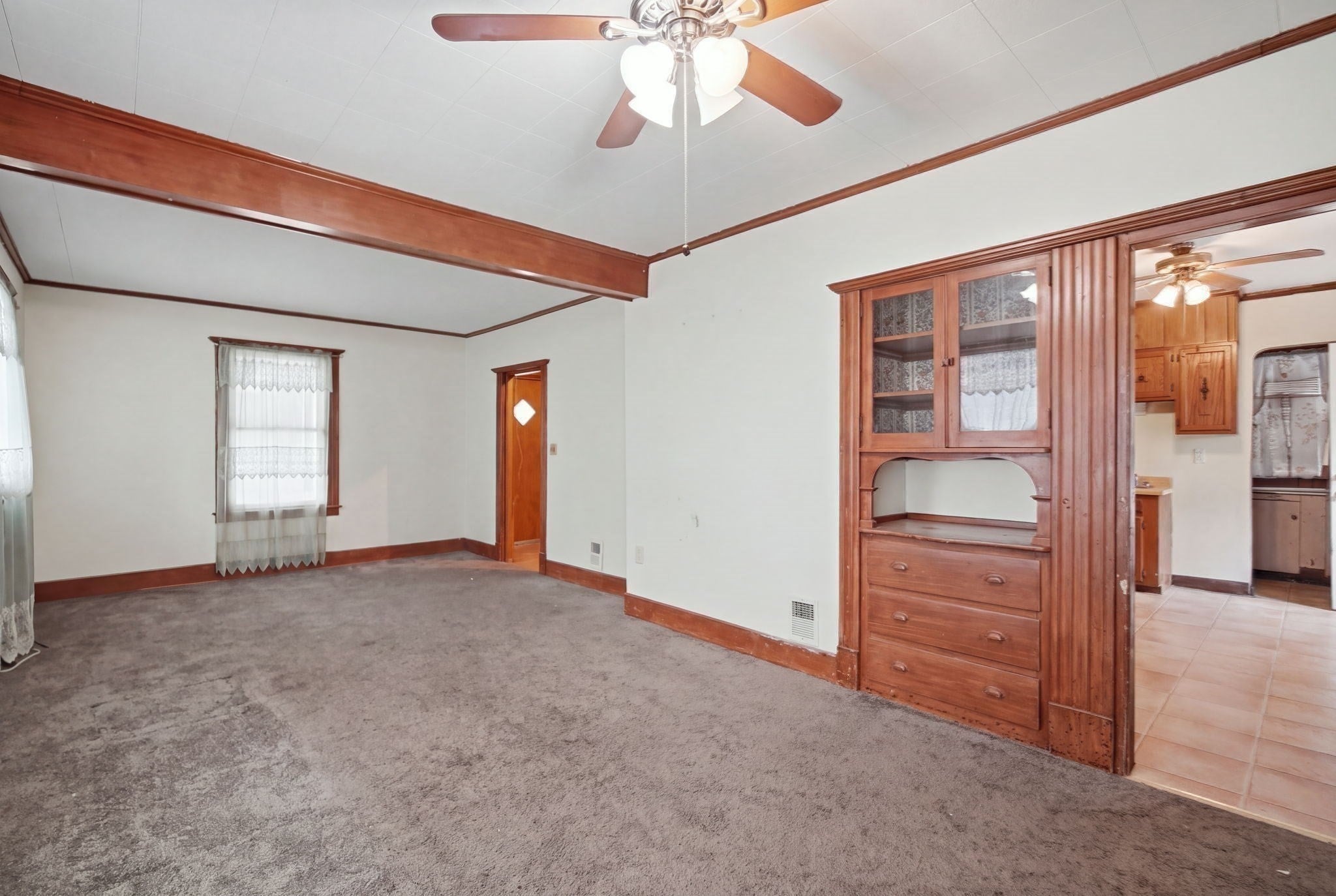 82 Gresham St, Springfield, MA Photo #10