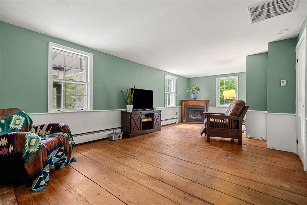 600 Main St, Ashby, MA Photo #13
