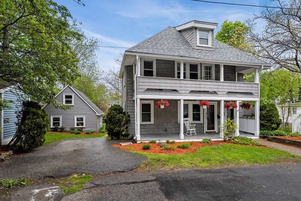 24 Hillside Ave