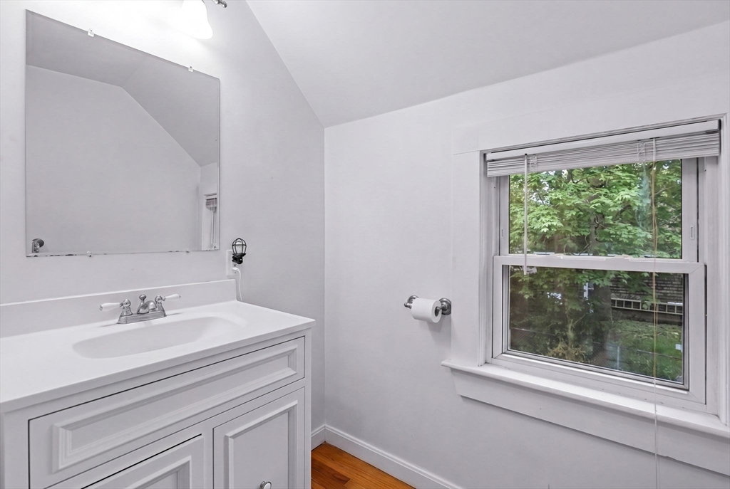 24 Hillside Ave, Braintree, MA Photo #18
