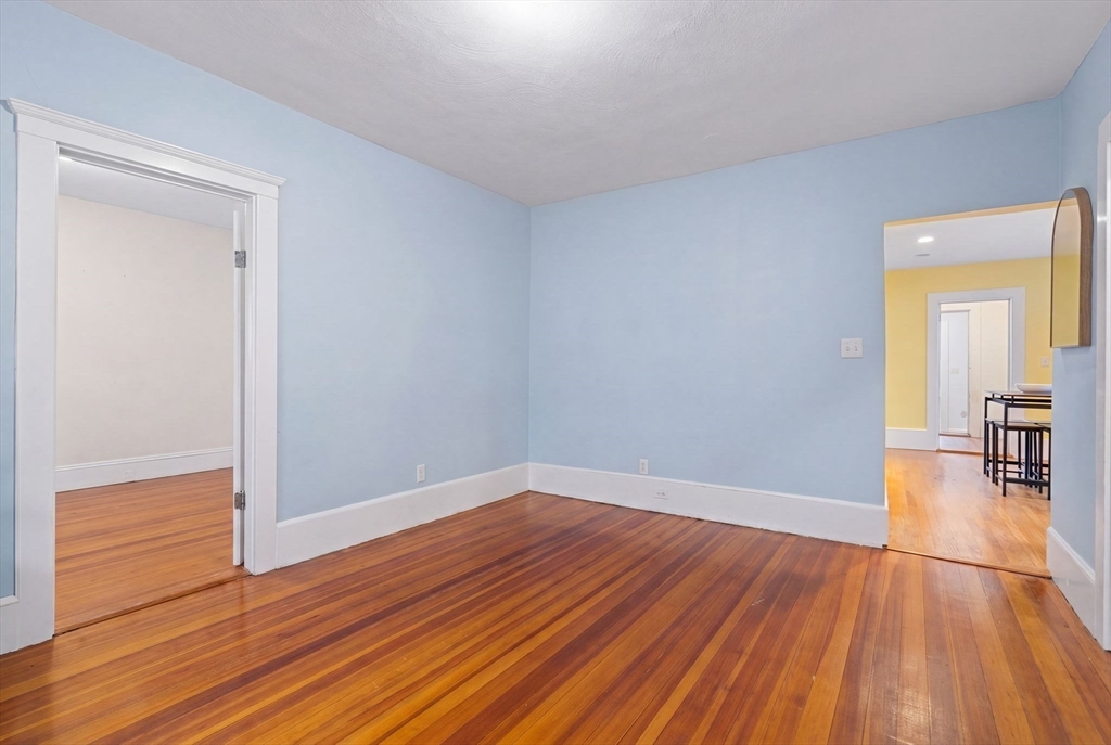 24 Hillside Ave