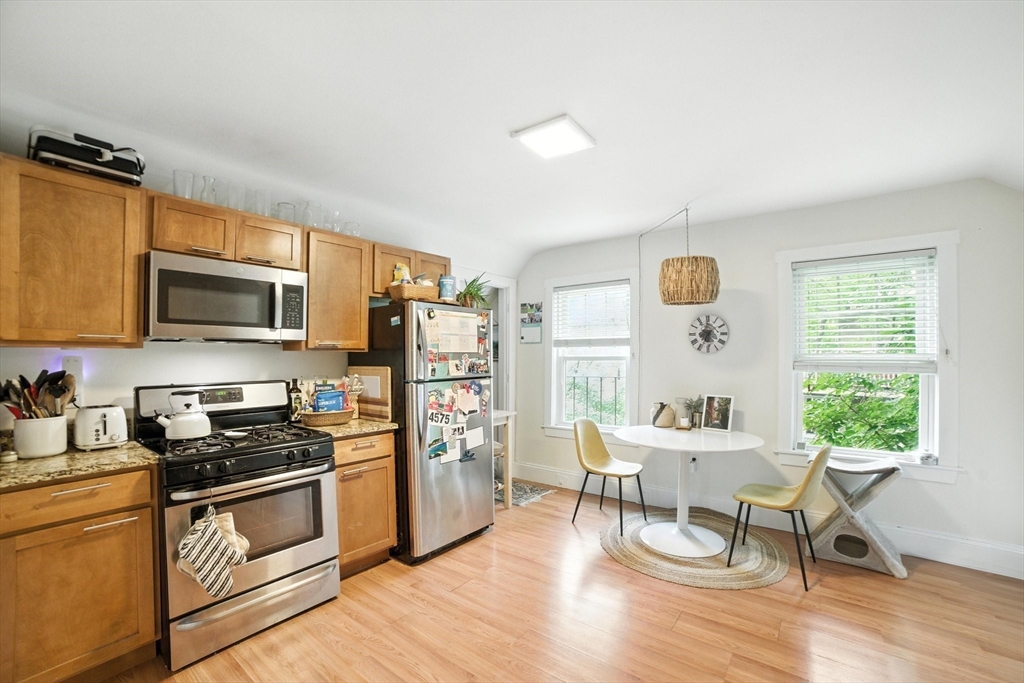 Cambridge, Massachusetts 02138, United States, 5 Bedrooms Bedrooms, ,3 BathroomsBathrooms,Residential,Active,203673