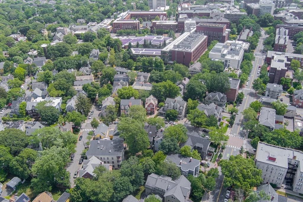 Cambridge, Massachusetts 02138, United States, 5 Bedrooms Bedrooms, ,3 BathroomsBathrooms,Residential,Active,203673