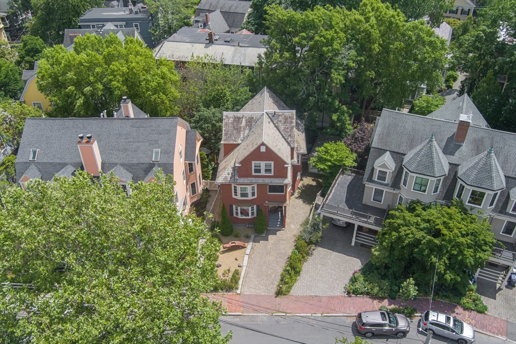 Cambridge, Massachusetts 02138, United States, 5 Bedrooms Bedrooms, ,3 BathroomsBathrooms,Residential,Active,203673