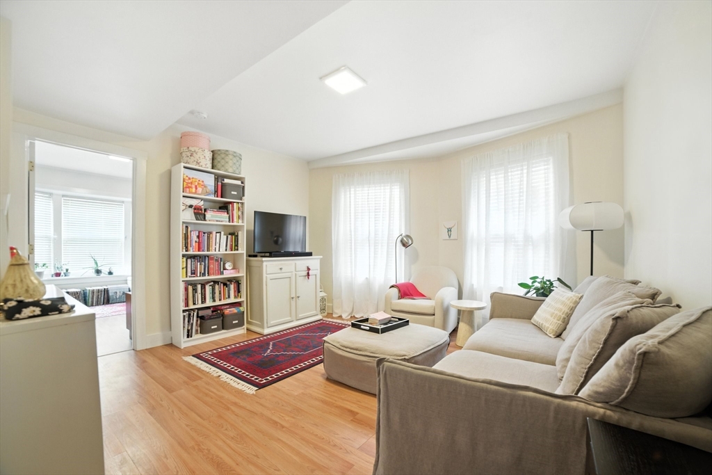 Cambridge, Massachusetts 02138, United States, 5 Bedrooms Bedrooms, ,3 BathroomsBathrooms,Residential,Active,203673