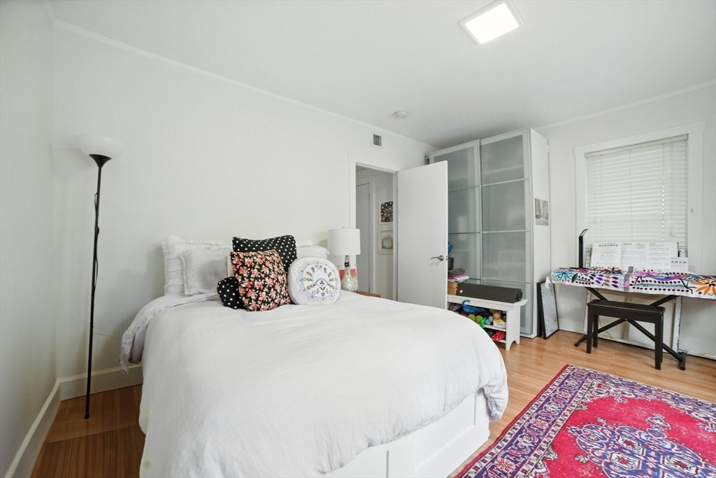 Cambridge, Massachusetts 02138, United States, 5 Bedrooms Bedrooms, ,3 BathroomsBathrooms,Residential,Active,203673