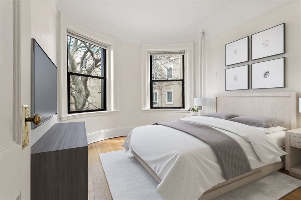 Cambridge, Massachusetts 02138, United States, 2 Bedrooms Bedrooms, ,1 BathroomBathrooms,Residential,Active,181916