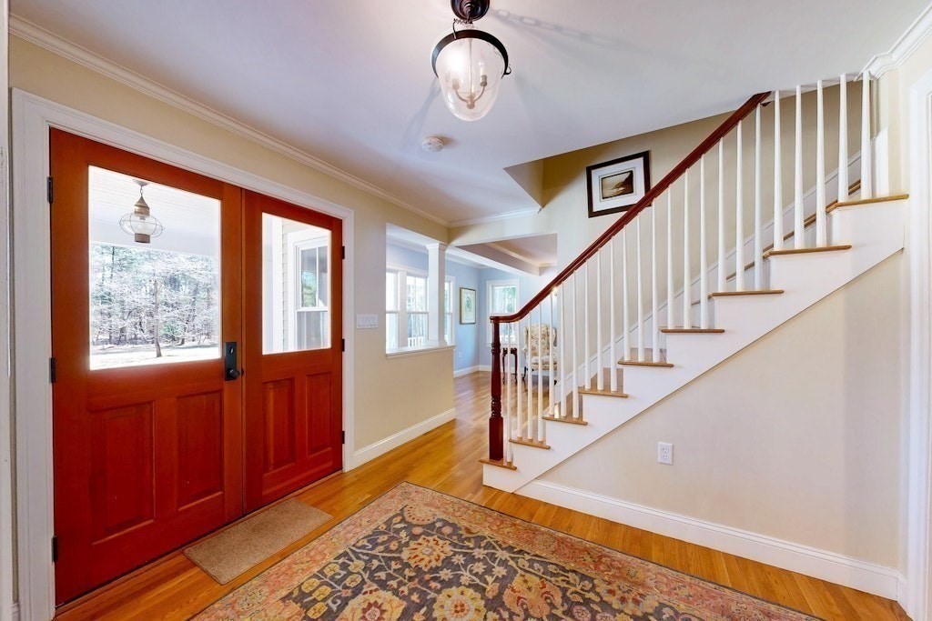 26 Rocky Ln
