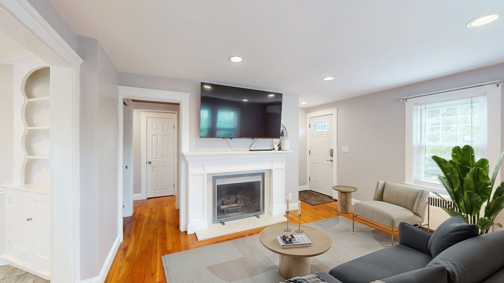 131 Hobart St