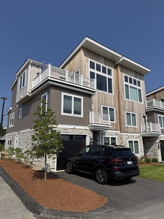 28 Vantage Point Drive 1