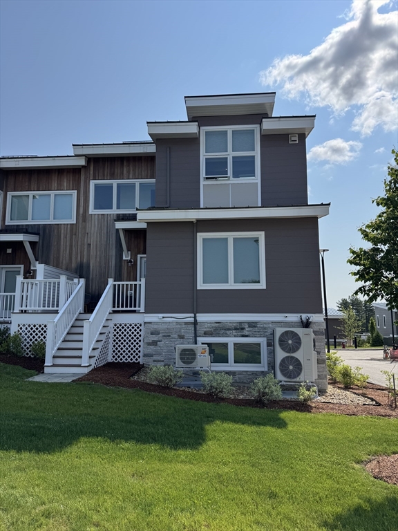 28 Vantage Point Drive 1