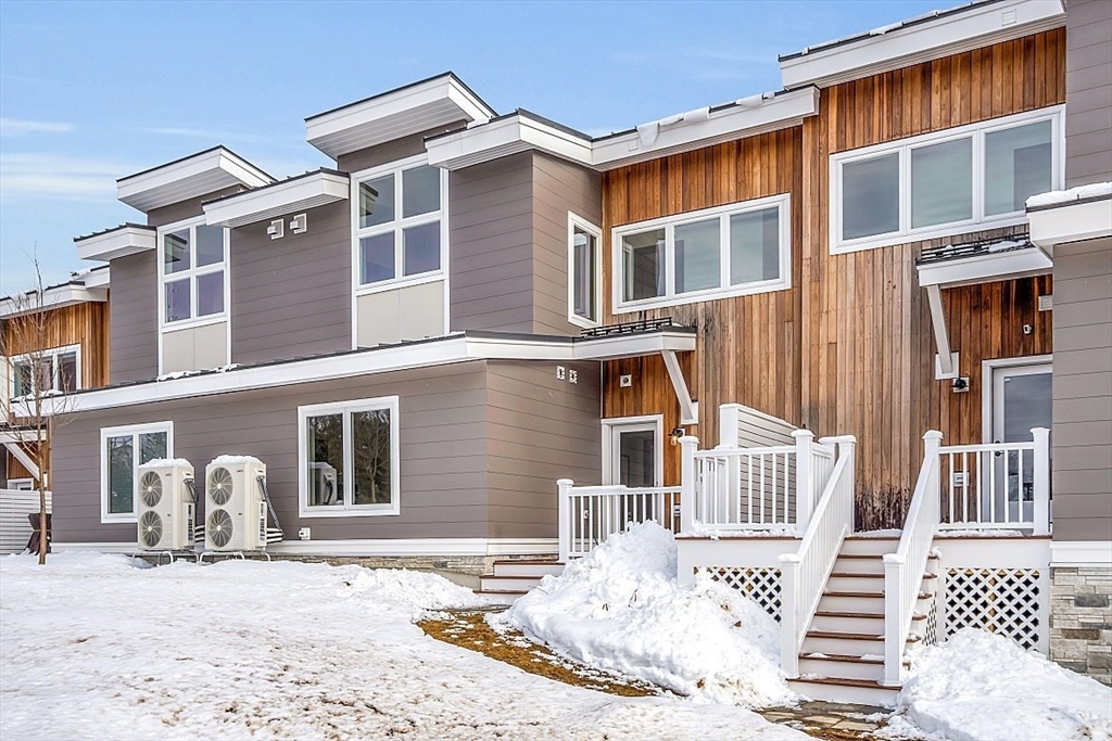 28 Vantage Point Drive 1