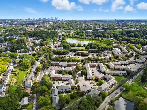 14 Lake Shore Ct 1 Boston MA 02135