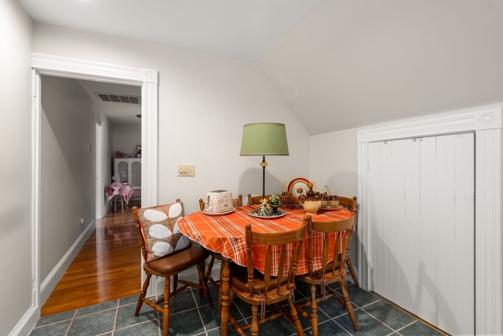 55 Dean Ave, Franklin, MA Photo #25