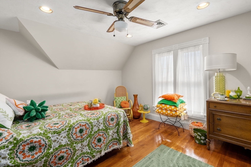 55 Dean Ave, Franklin, MA Photo #27