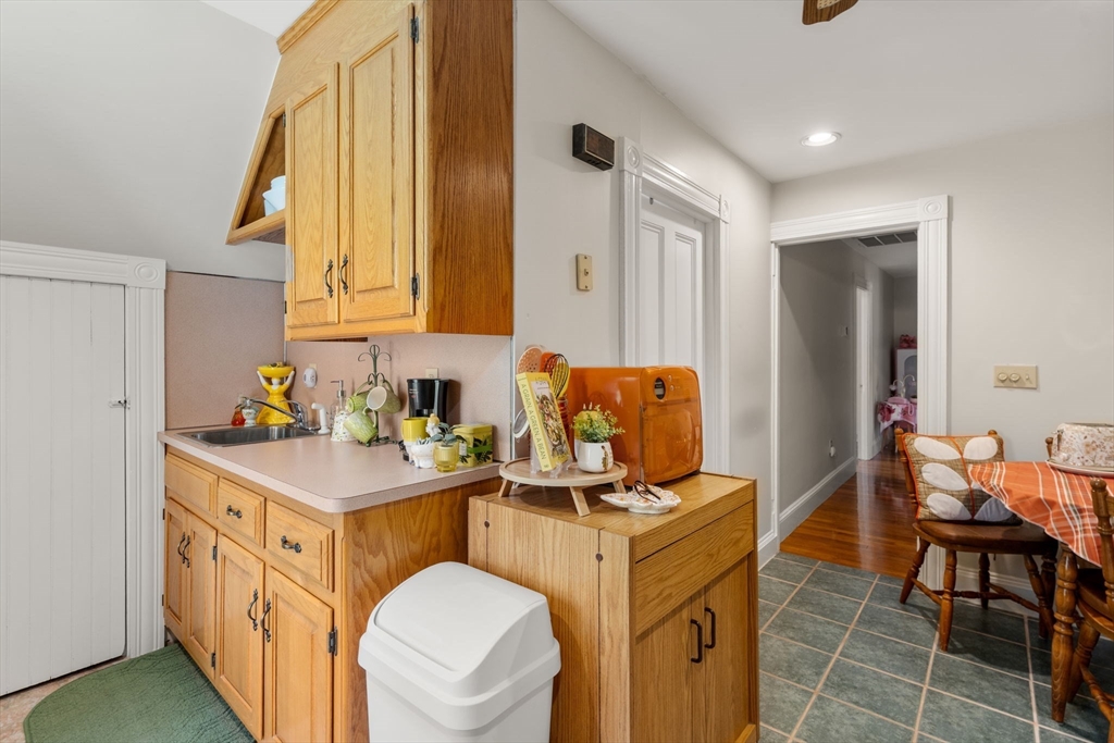 55 Dean Ave, Franklin, MA Photo #24