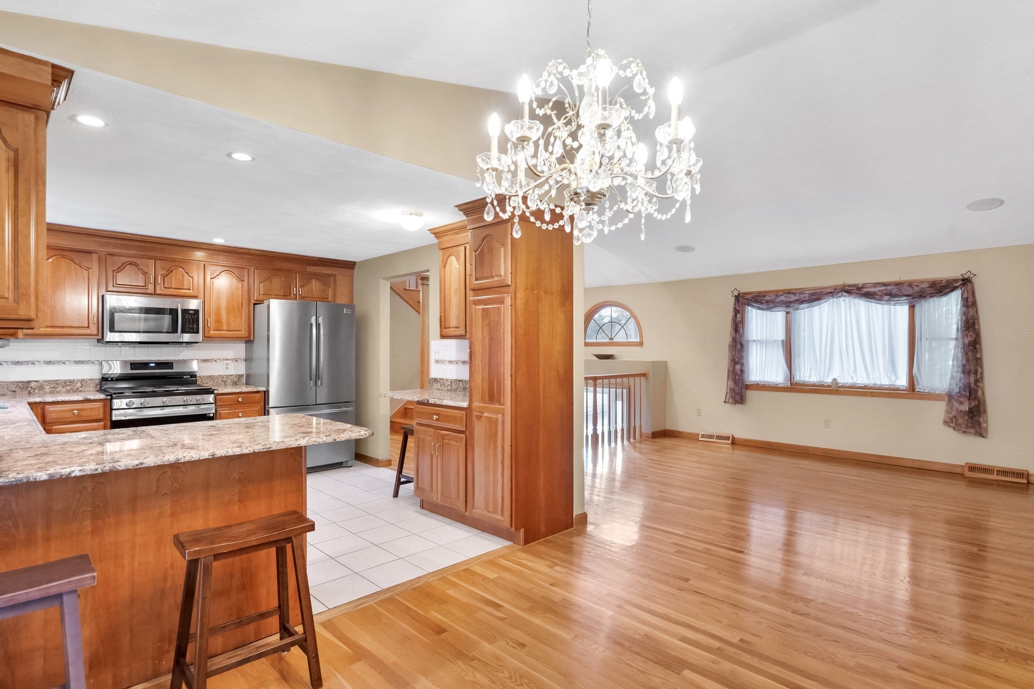 31 Wildmere Ave, Burlington, MA, 31 Wildmere Ave, Burlington, MA Photo #11