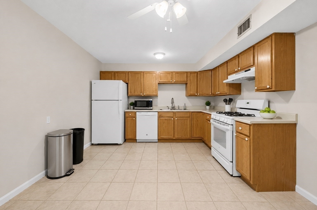 526 3rd St