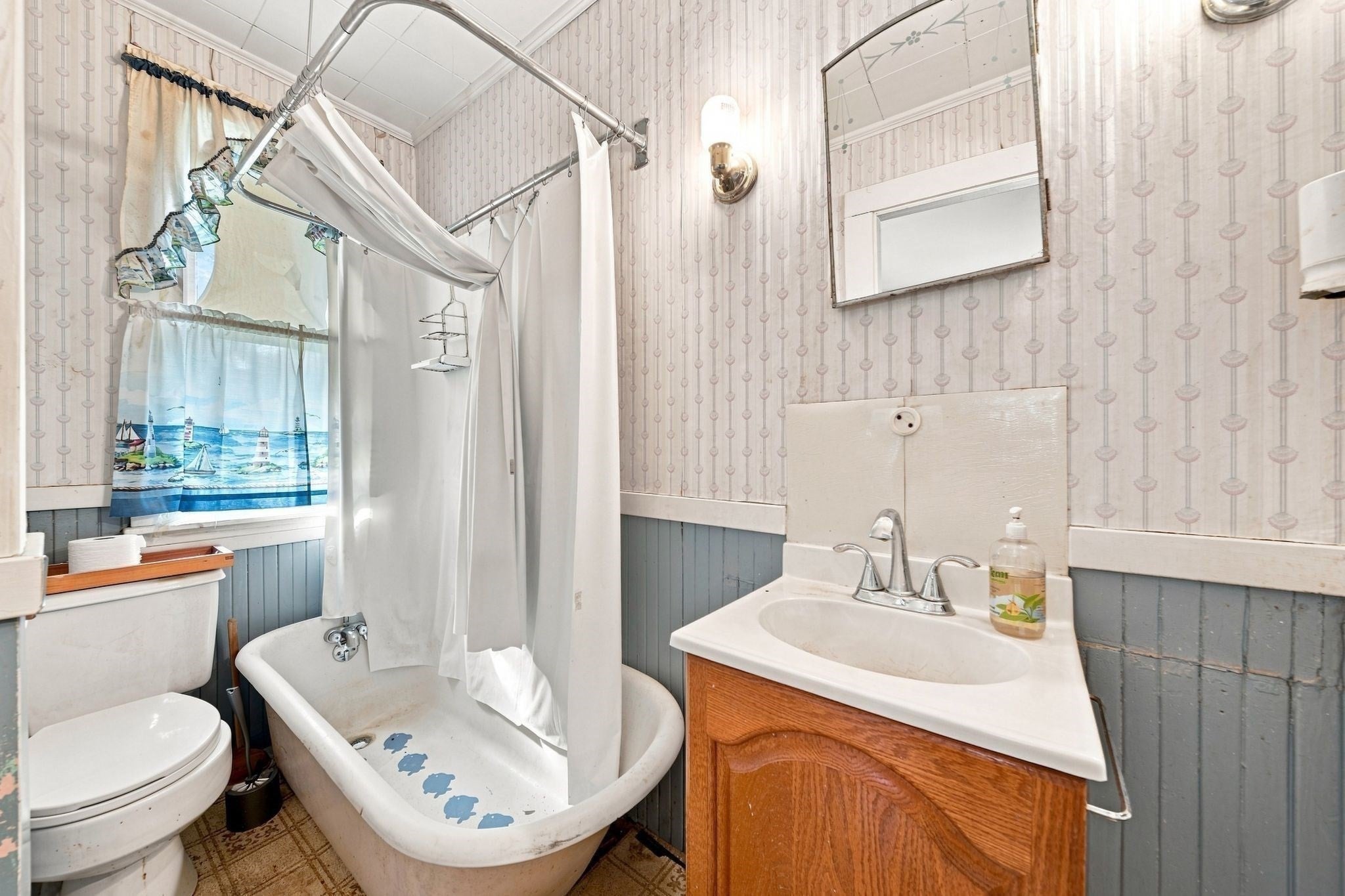 128 River St, Hudson, MA, 128 River St, Hudson, MA Photo #18