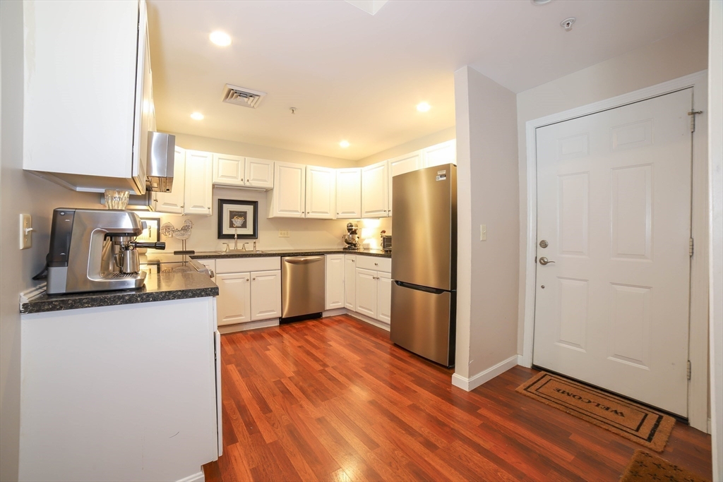 48 Phillips Rd 14