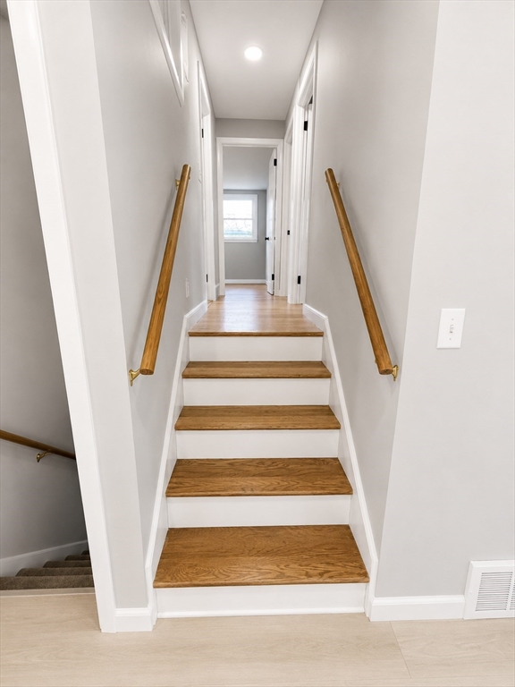 283 Pond St, Rockland, MA Photo #9
