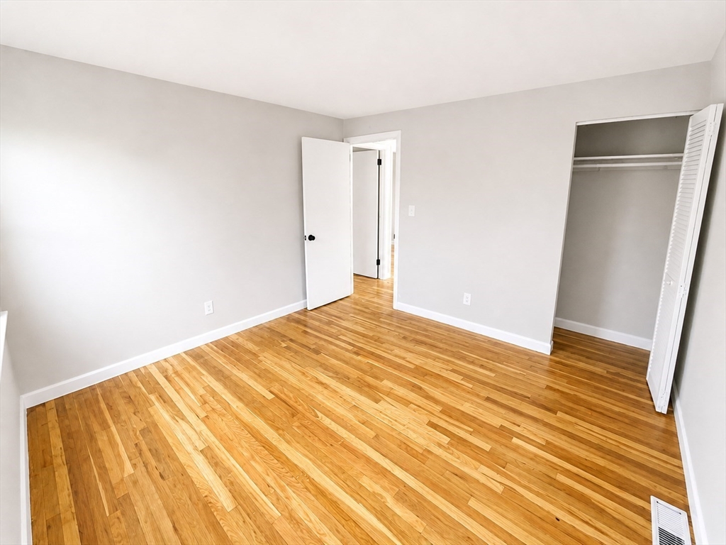 283 Pond St, Rockland, MA Photo #8