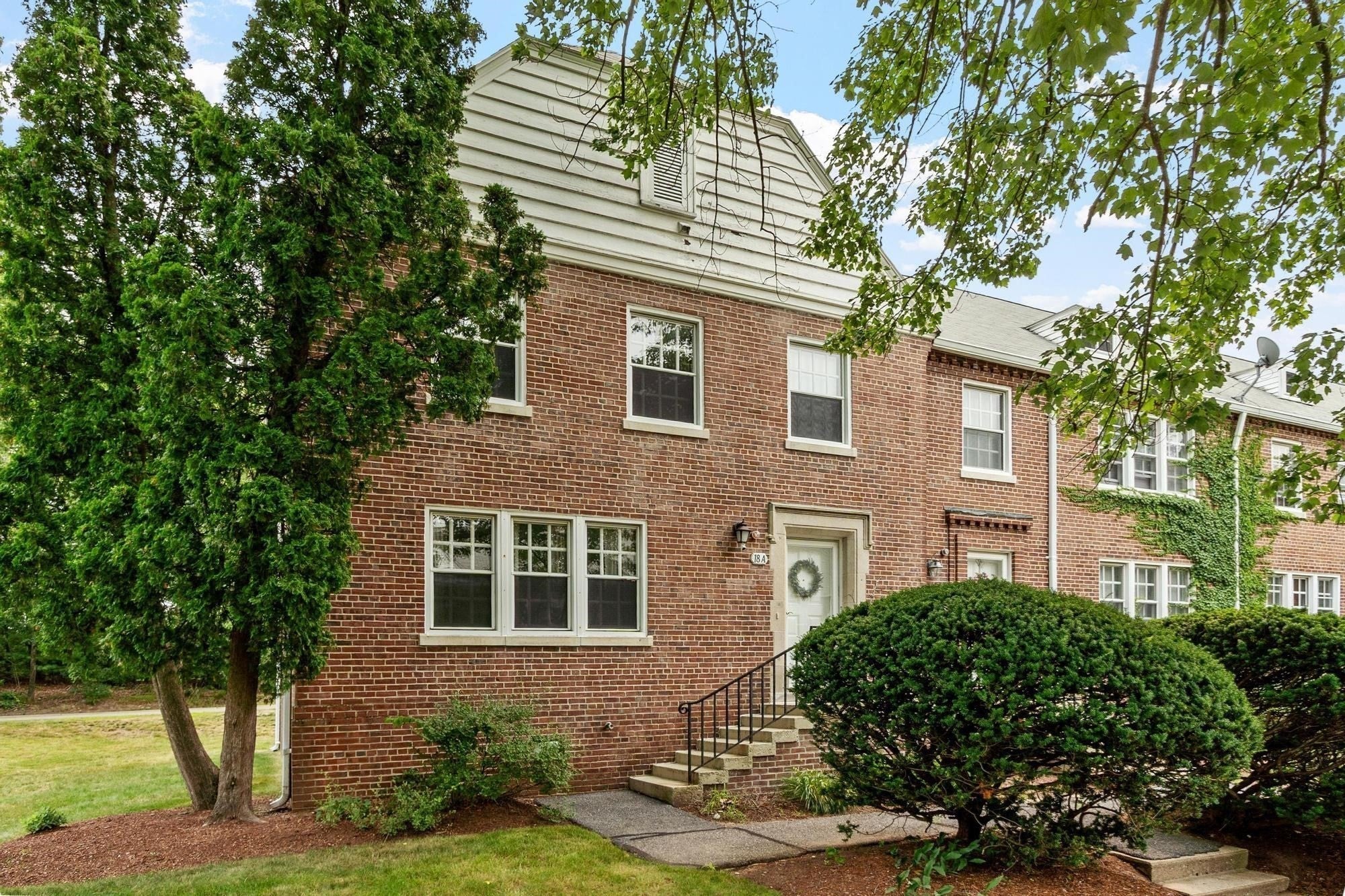 18 Bates ST #A, Devens, MA, 18 Bates ST #A, Devens, MA Photo #2