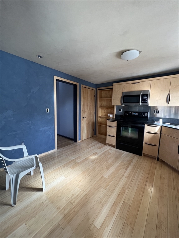 39 Crane Ave 39