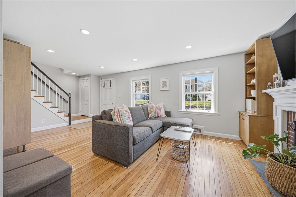 28 Lilly Ln