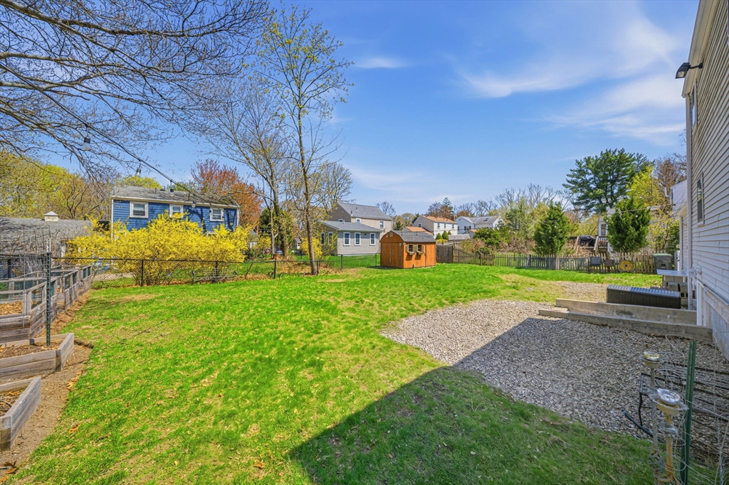 28 Lilly Ln