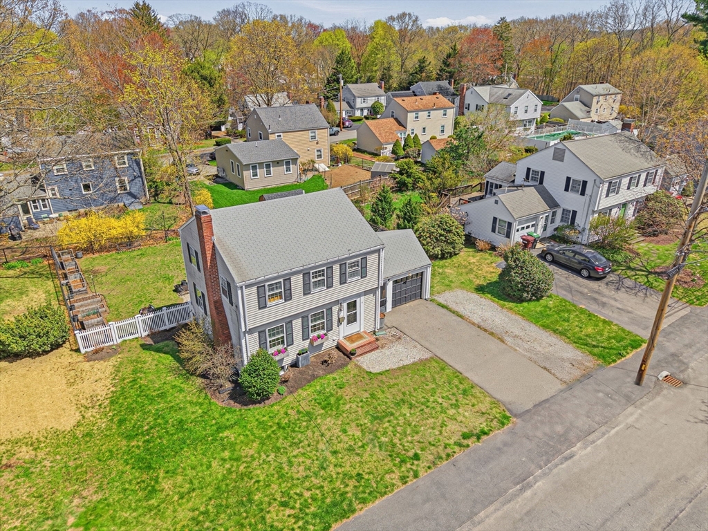 28 Lilly Ln