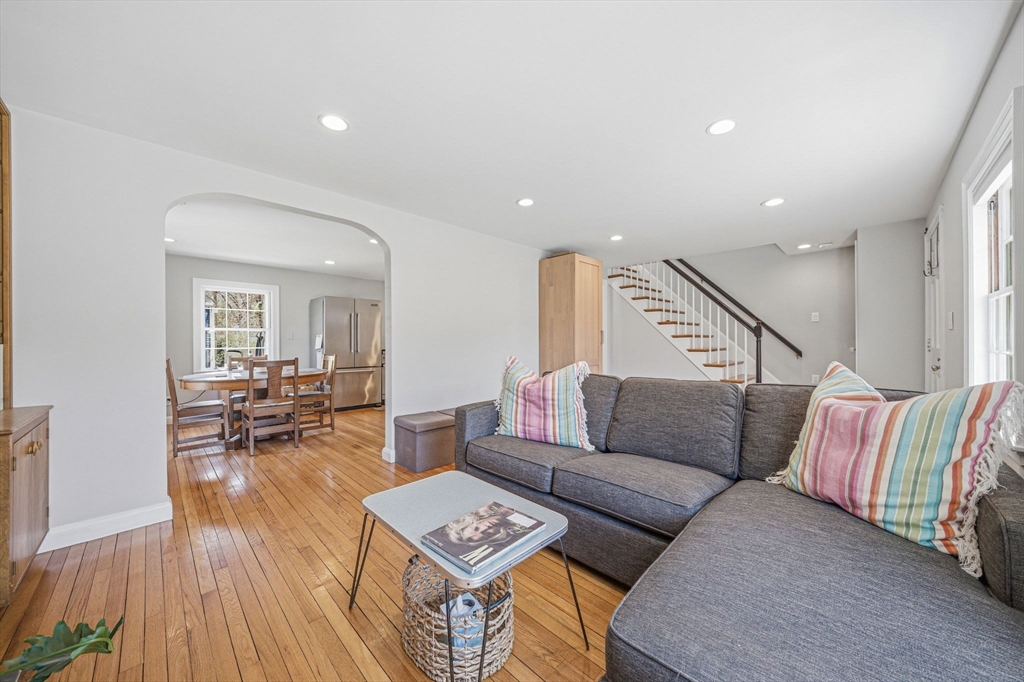 28 Lilly Ln