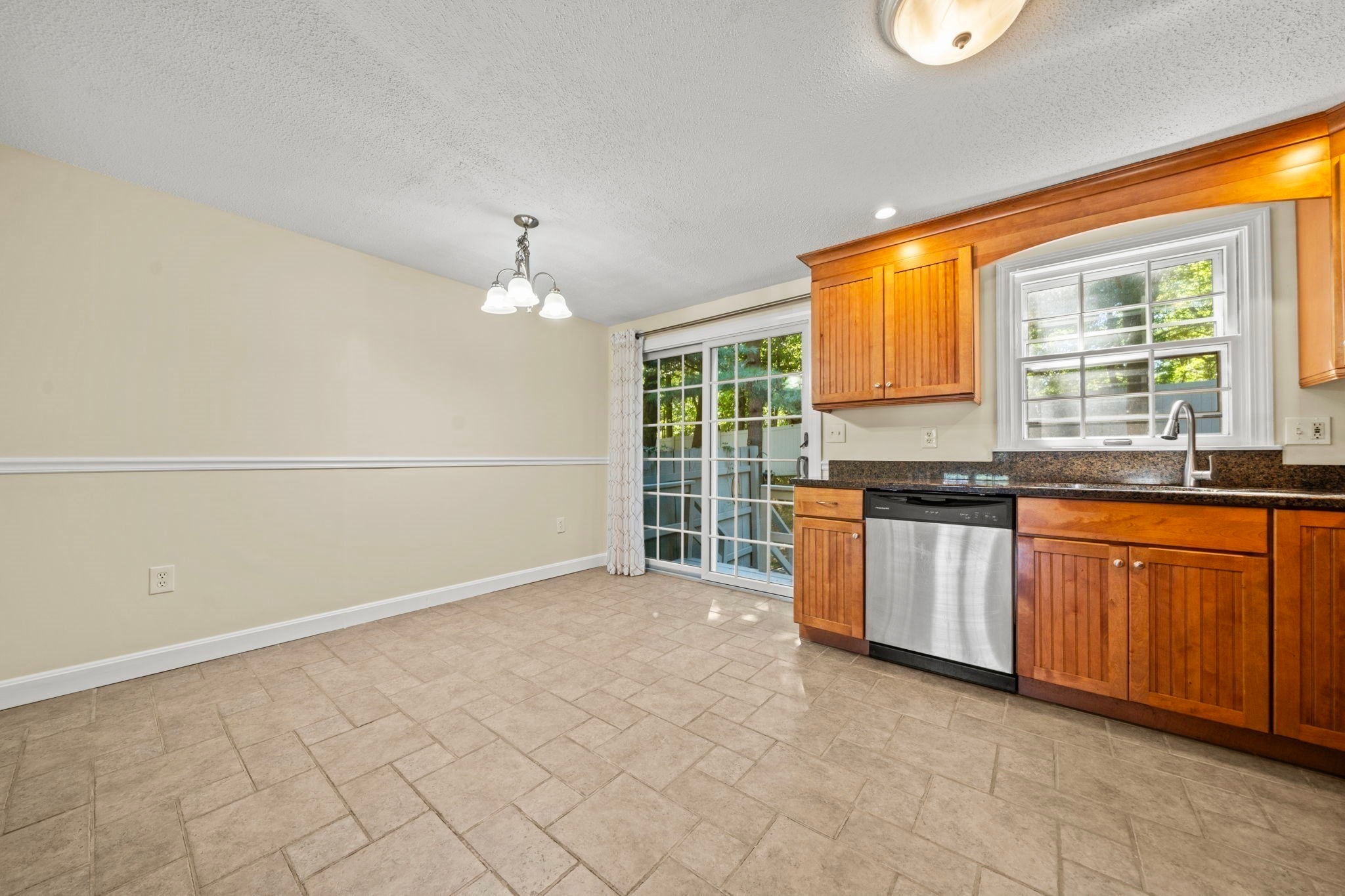 10 Oliver ST #C, Haverhill, MA, 10 Oliver ST #C, Haverhill, MA Photo #22