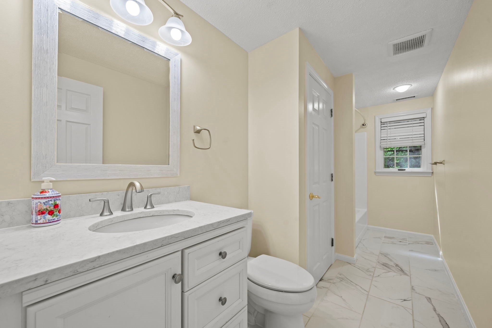 10 Oliver ST #C, Haverhill, MA, 10 Oliver ST #C, Haverhill, MA Photo #11
