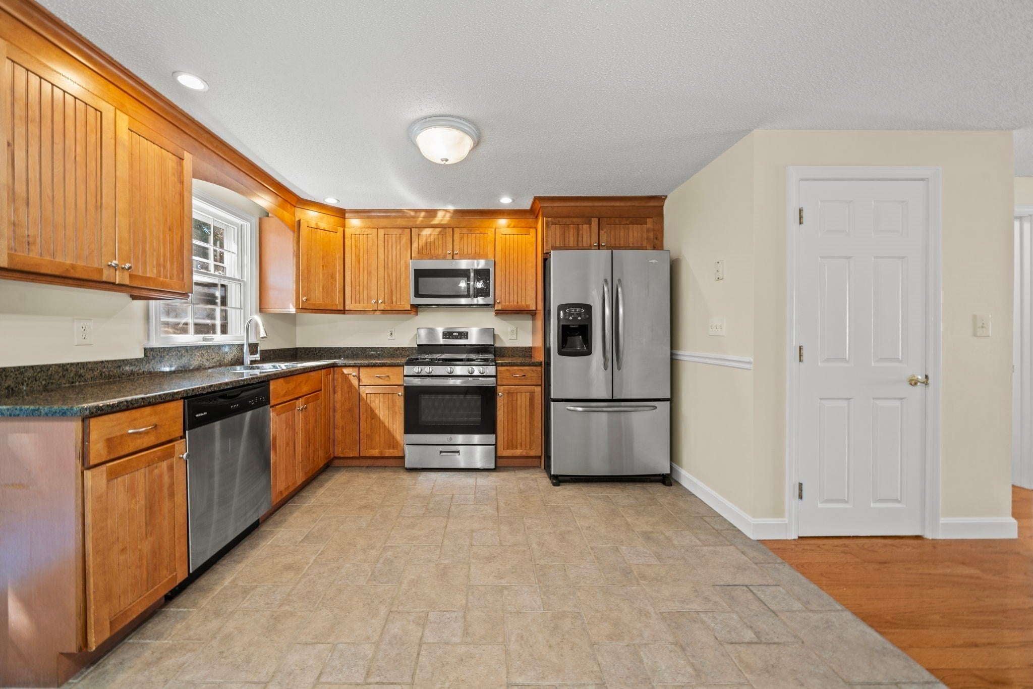 10 Oliver ST #C, Haverhill, MA, 10 Oliver ST #C, Haverhill, MA Photo #19