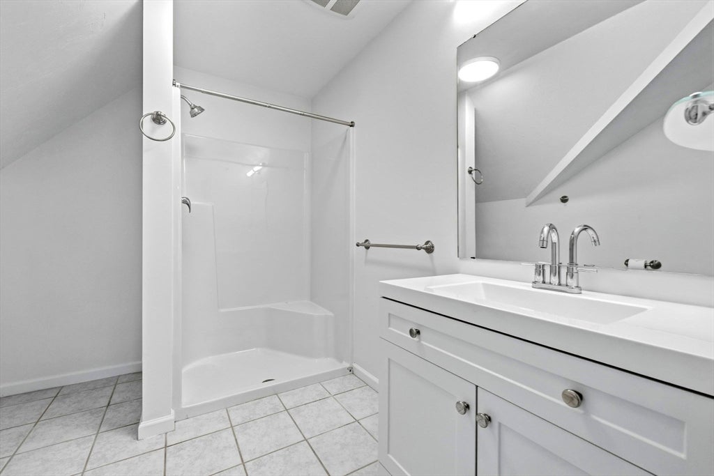 19 Russell Place #19, Arlington, MA Photo #14