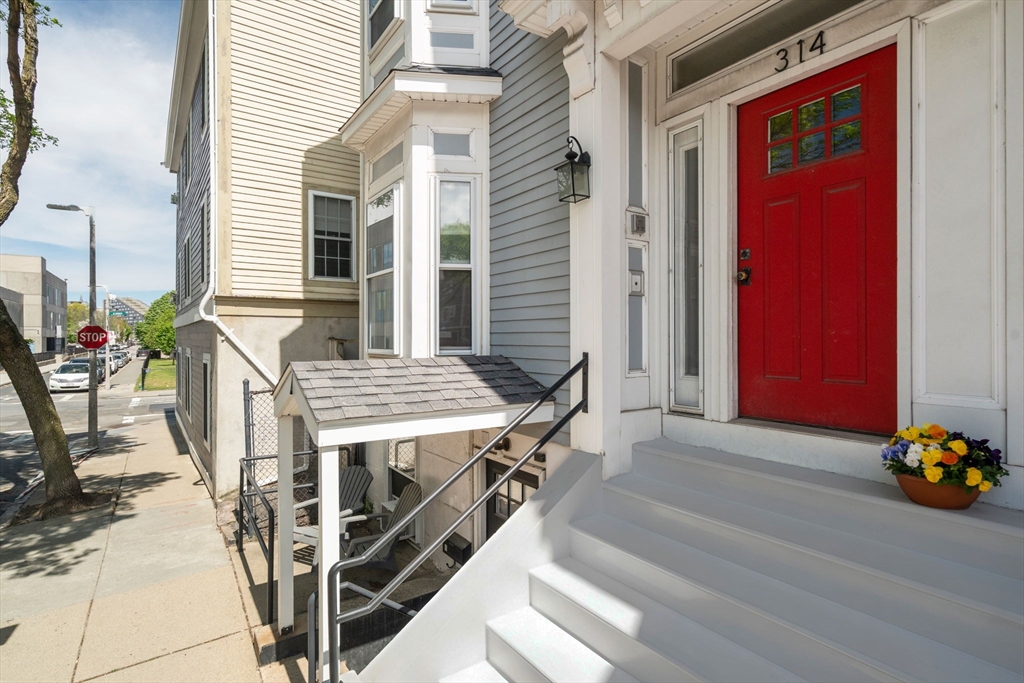 314 W 4th St #3, Boston, MA Photo #21