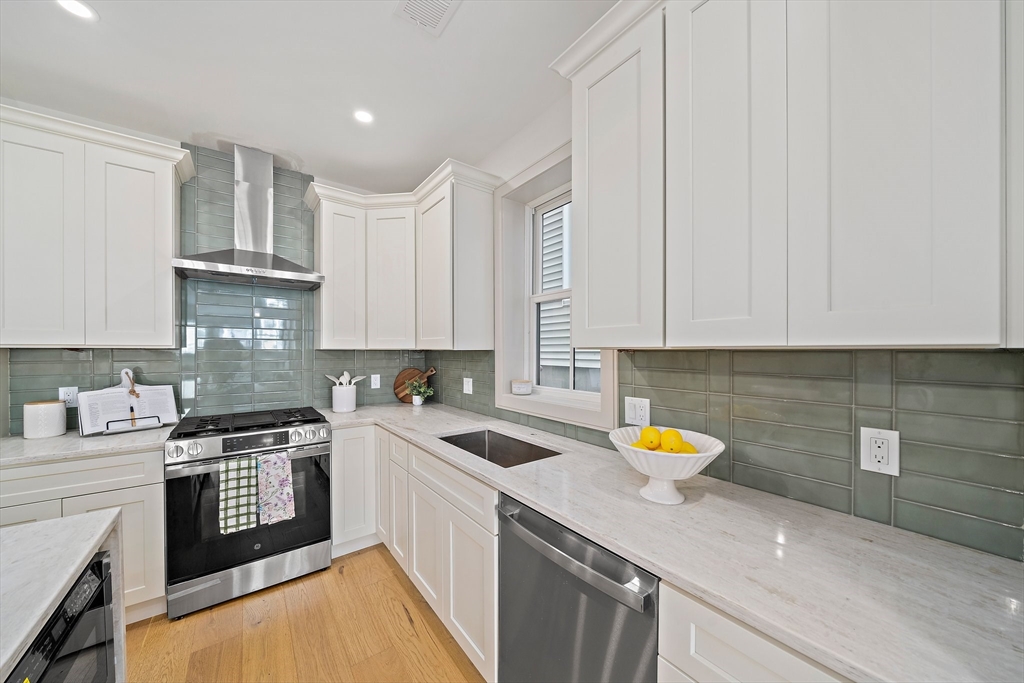 59 Falcon Street 1