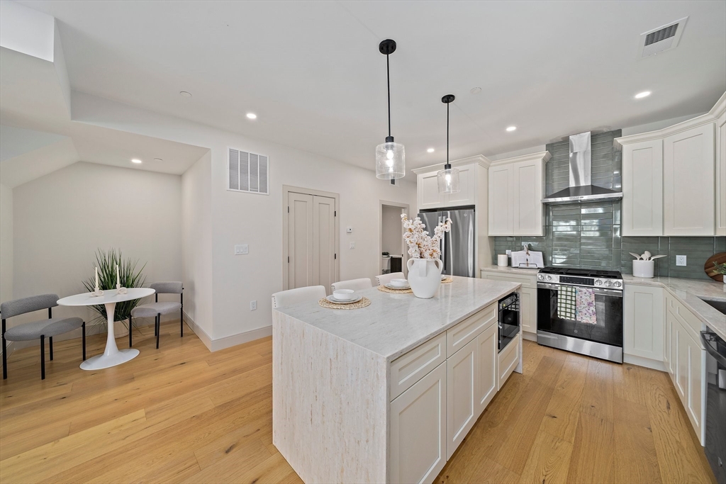 59 Falcon Street 1
